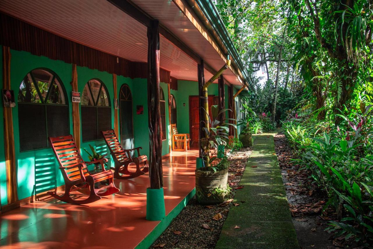 La Palapa Hut Nature Hostel Puerto Jimenez Bagian luar foto